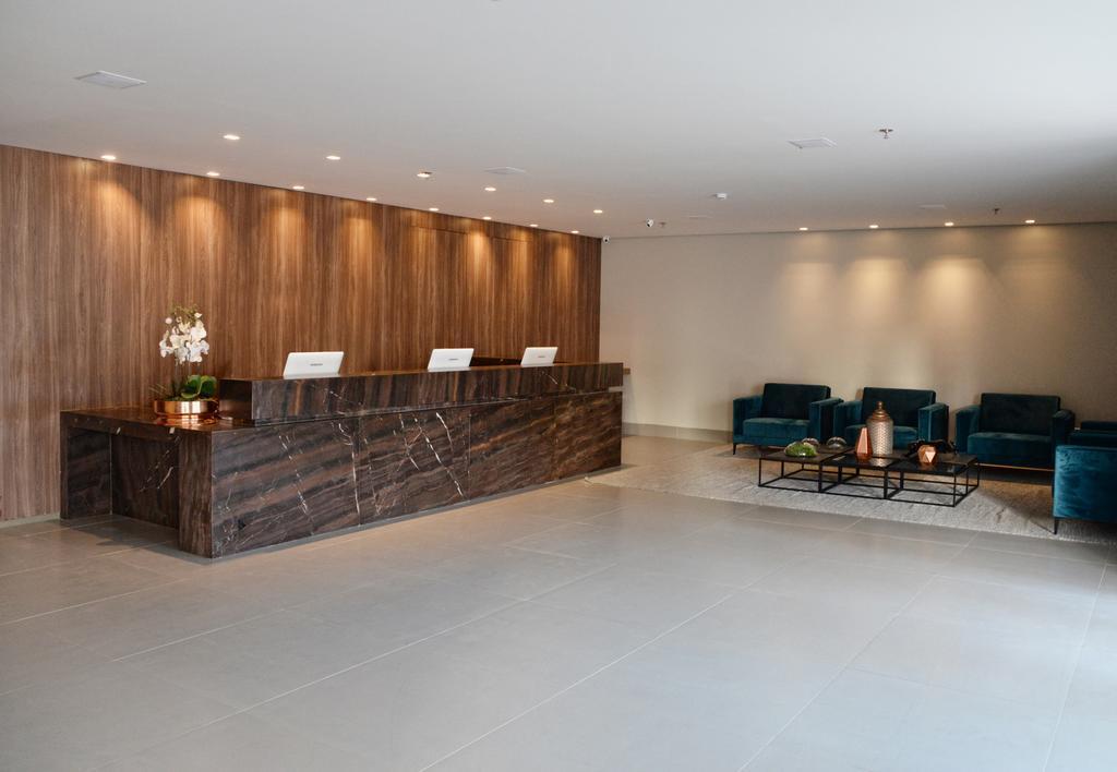 Dubai Suites Montes Claros Kültér fotó